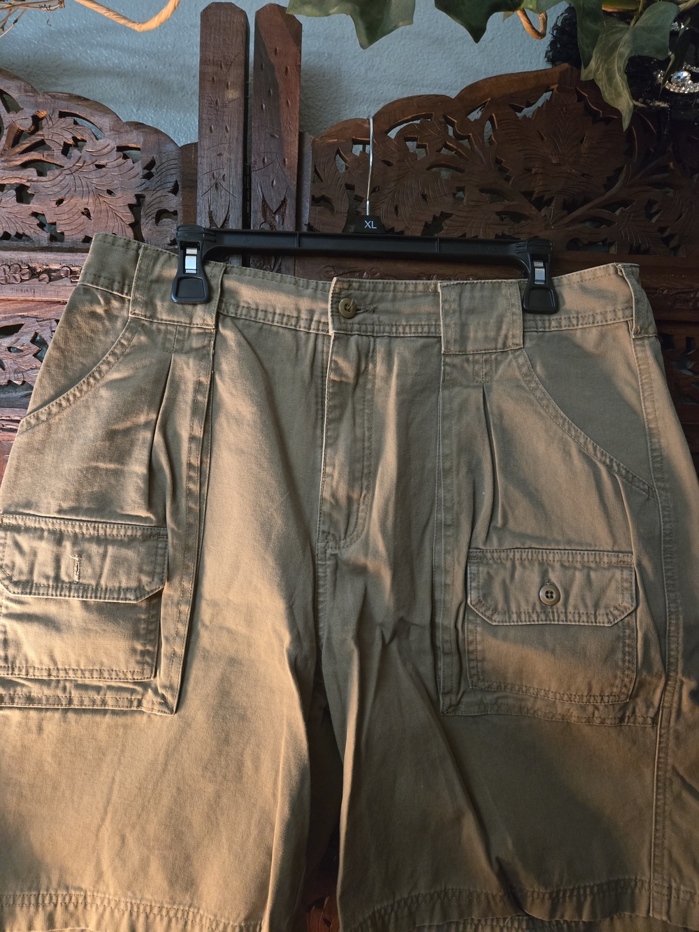 Men's Cargo Shorts in Khaki - Cabela - Picture 2 of 10